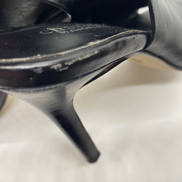 Charles by Charles David Peep Toe Sandal Pump - Picture 5 of 6